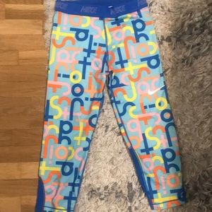 Nike girls leggings
